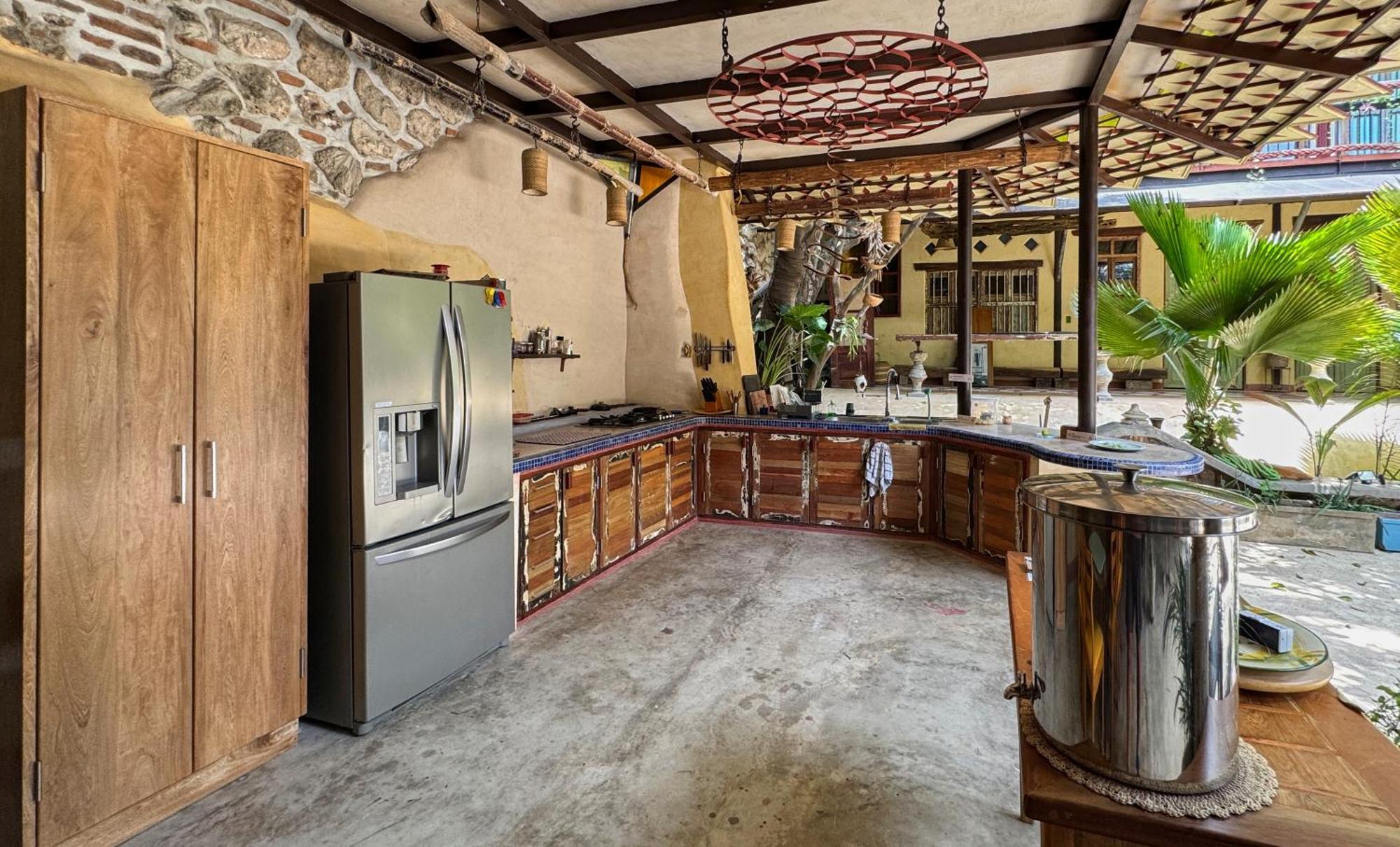 Casa Del Tunel Lodge In Getsemani — Photos 2